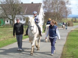Kind auf dem Pony